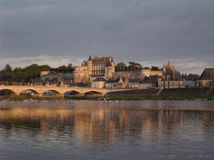 Kyriad Tours Sud - Chambray Les Tours Exterior photo